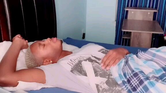 Me everytime in online classes (not aanime related)