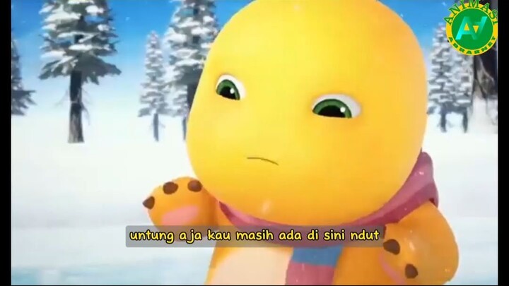 Juara Boneka Salju Gendut Ini Karya Paling Kocak