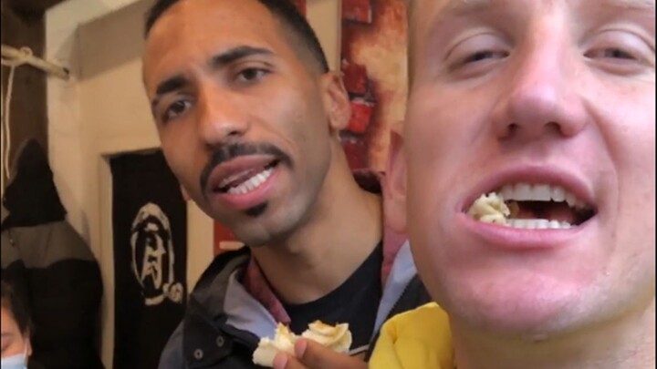 Rasa Tahun Baru di Utara adalah roti kukus yang hangat dan segar.