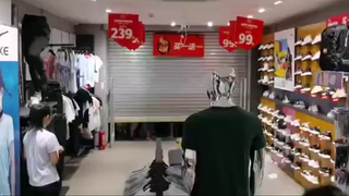 【Hongxing Erke】Saat toko Hongxing Erke baru buka... rasanya seperti barangnya gratis!