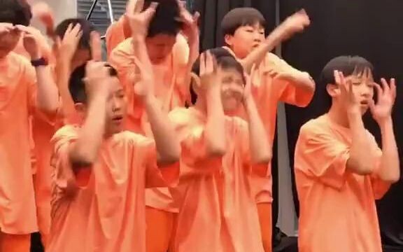 المركز C جعلني أضحك حتى فقدت نفسي