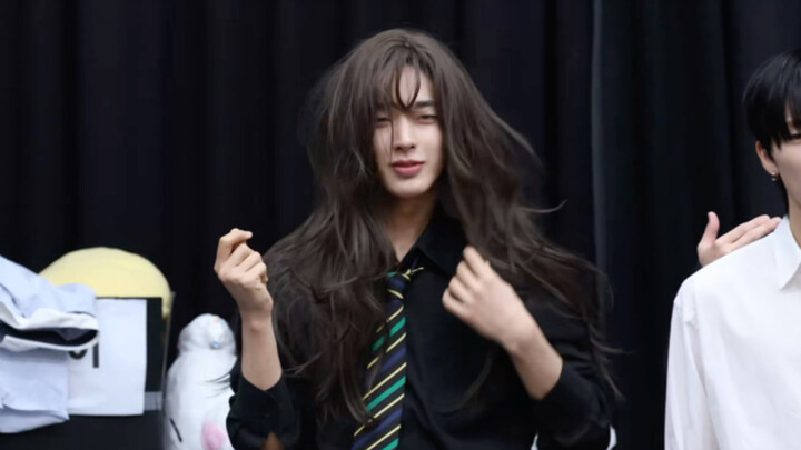 Here comes the face-blurred version of Onii-chan’s MMCHK, hahaha!