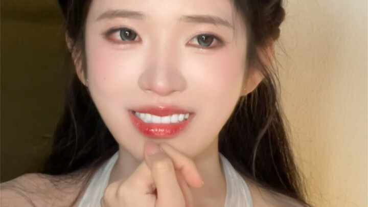 ร้องไห้ก็หล่อไม่ออก ยิ้มทีเดียวคว้าใจคุณไปเลย