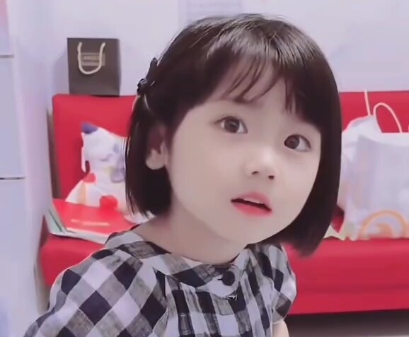 Bạn chê tôi thì mặc kệ, trả con gái lại cho tôi!!!