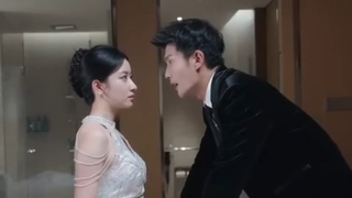 Gadis 21 tahun menolak dijual ke pria tua, menyerahkan malamnya pada bos mafia