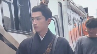"Mo Yu Yun Jian" Reuters, Wang Xingyue knocked on the door of Wu Jinyan's RV, and the fans told me t