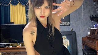 I love Lisa's wife Pink Venom