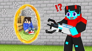 Using PORTAL GUN To Cheat in Minecraft Hide And Seek!