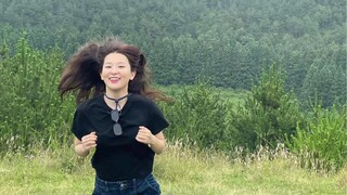 I heard that Jiang Seulgi is going to have a solo, and I watched this video a billion times again