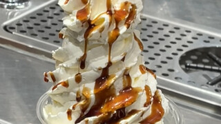 The whipped cream topping that Xiaorui made for me was amazing!