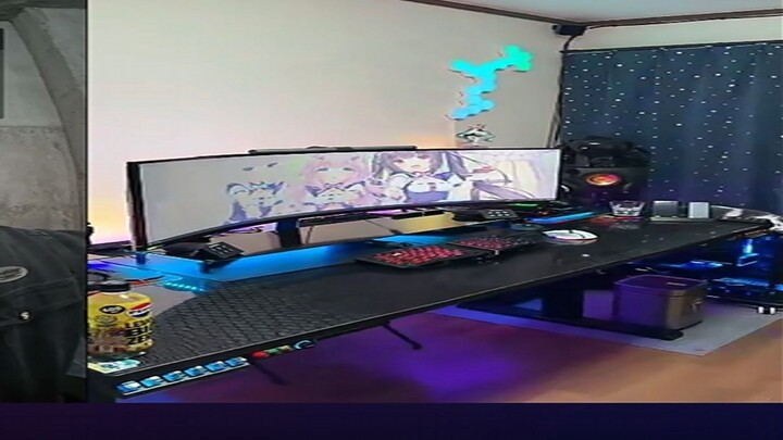 Không gian chơi game với bàn gaming sợi carbon!