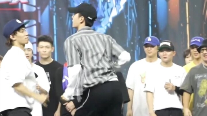 Looking back at Wang Yibo, the captain, delivering an amazing battle in Street Dance of China 4—anti