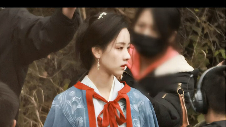 Chen Duling seems to have that “amazing paparazzi sighting” syndrome—every time she’s spotted, it’s 