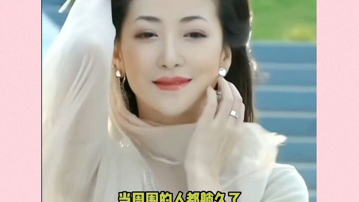 It turns out that someone burying their head in work just looks like a joke to others… #ChenZihan #H