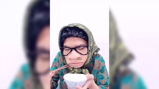 1001 câu chuyện lúcăn cơm
