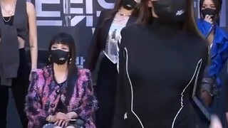 [Street Warrior] Versi "dumb dumb" yang ditarikan oleh koreografer asli Lee Jung sudah hadir, bagaim