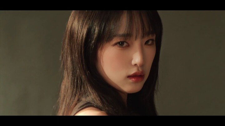 Choi Yena’s latest comeback track “Love War” MV and first stage performance unveiled.