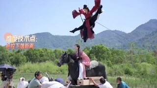 《一念关山》花絮，刘诗诗：“我好像一只兔子一样蹦出去”！刘诗诗空中一字马拍摄花絮！