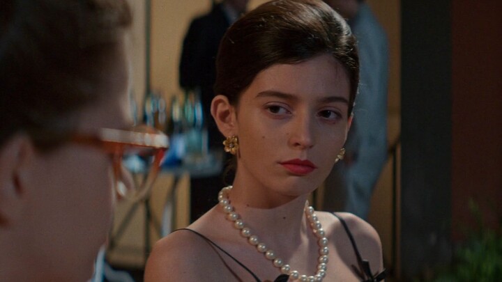 [My Brilliant Friend | Lila] Facing oppression and cold eyes, growing wildly