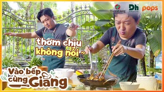 Teaser | Giang Ca chặt thịt gà nấu món ngon này, ăn với cơm là số 1 | Vào Bếp Cùng Giang