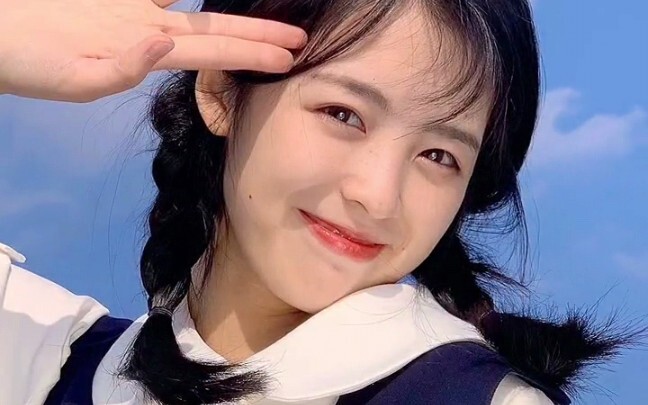 “Cô gái ngọt ngào mới là đỉnh chuỗi thức ăn chứ!”