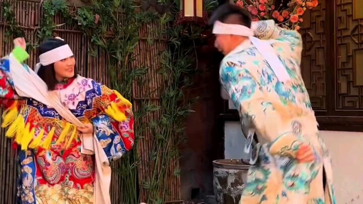 My junior female schoolmate is so cute when she gets serious!