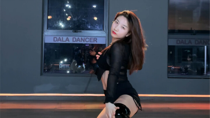 Just watch it, don't give me monkeychen's choreography