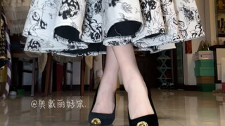 มีส้นสูงวิ่งเร็วเข้ามาในวิดีโอด้วยเหรอเนี่ย...