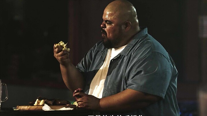 小个子女人吃下十二斤牛排，两百斤的胖子都比不过她