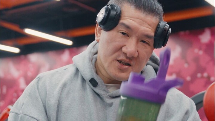 Niềm vui sau giờ làm việc – Tập 2: Phần Đôi chân