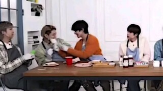 CUTE TAEKOOK MOMENT