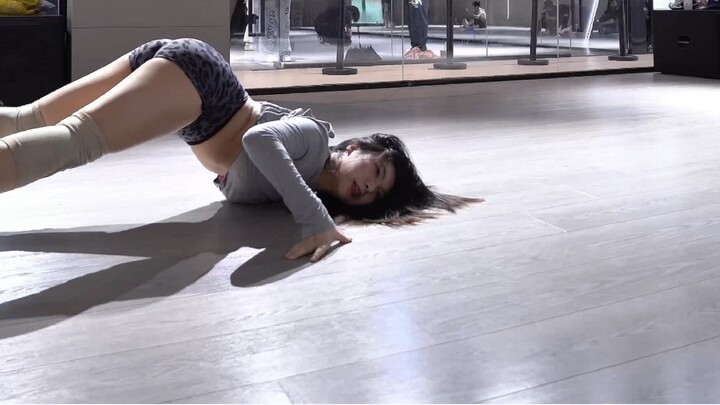 Hrs & Hrs｜heels silky choreography (solo version)
