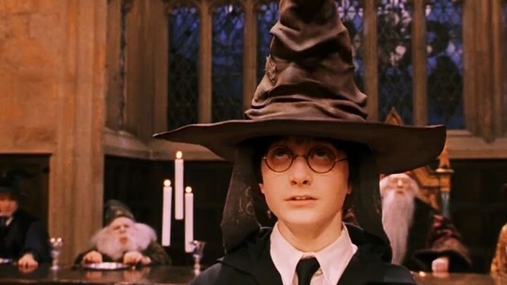 HP: แล้วจะมีนักเรียนคนไหนอีกนะที่ทำให้หมวกคัดสรรลังเลขนาดนี้?