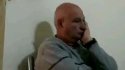 I CANT FIND THAT ONE GINGER HAIRED CHIBI GIRL HELPPP 😭😭