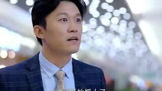 熊孩子划坏家具，想装羊癫疯逃脱惩罚