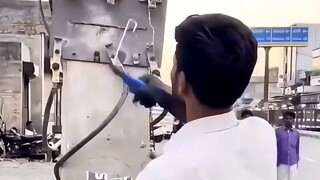 I used to think that Chinese electricians were awesome, but now I realize that Indian electricians a