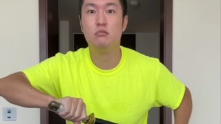 这是拉裤子上了吗