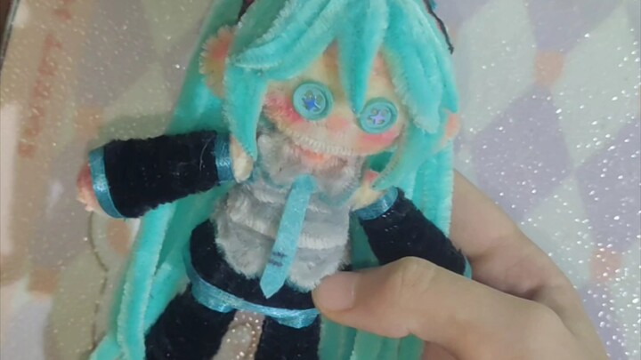 Trình diễn Hatsune Miku bằng tăm bông xoắn phiên bản cải tiến