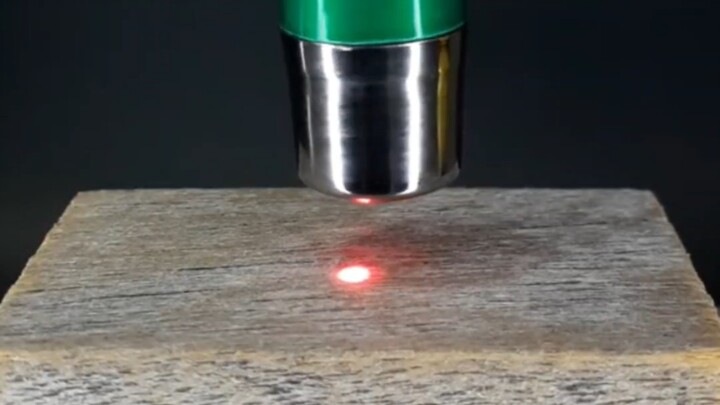 Lực ma sát của tia laser