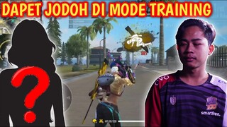 DAPET CEWEK DI MODE TRAINING - FREE FIRE