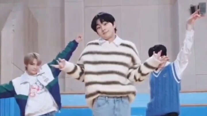 ชอบดู TikTok บางส่วนที่ Xiao Yuan เต้น