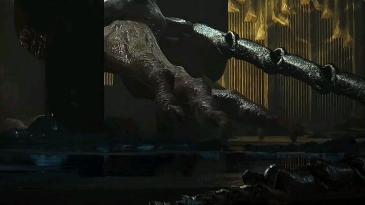 If you are grabbed by these big claws, you will be dead.
