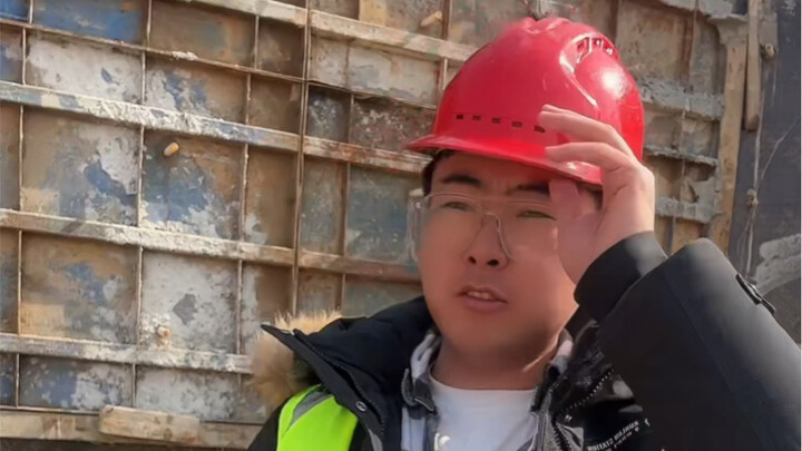 The changing mindset during layoffs at a construction site