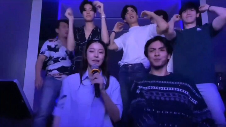 The Crab Dance makes a comeback! Namtan leads TayNew, JoongDunk, and Phuwind in a group dance.