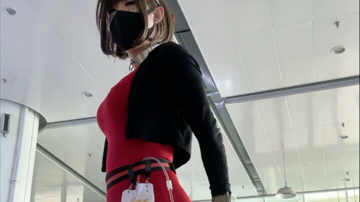 [Women’s Clothing] Fuel Tank Mount Without an Exoskeleton