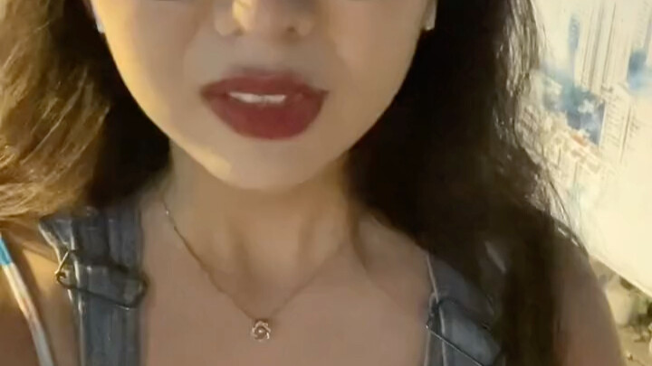 صحيح أن من السهل جذب الرجال الوسيمين، لكن الأصعب هو إقامة علاقة طبيعية معهم.