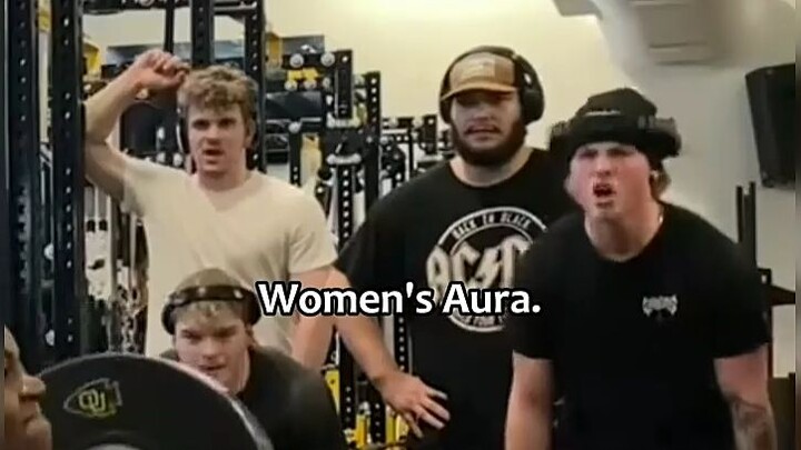 A female aura that even shocks the men at the gym