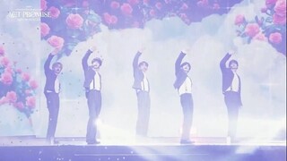 TXT最新回归曲Over The Moon首舞台