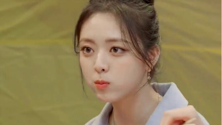 有娜真的是好跳脱一小孩儿