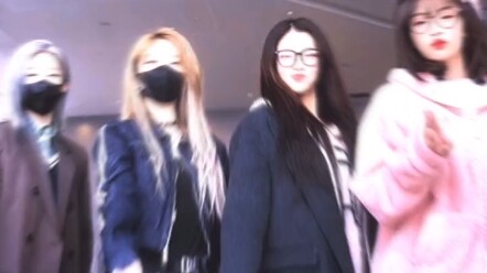 Siêu hạm sân bay liên động ảo mộng, lưu trữ dy của Trịnh Đan Ni